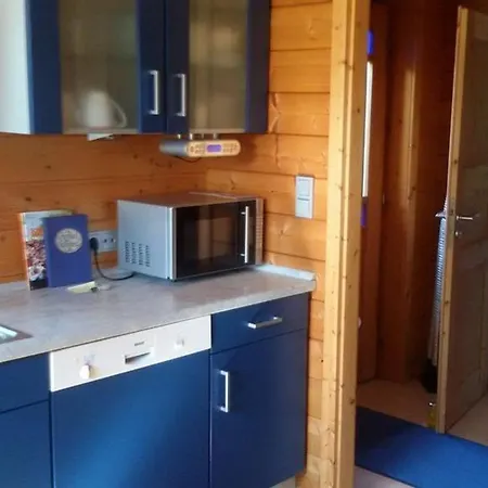 Reuken - Zum Emslotsen Apartmán Emden